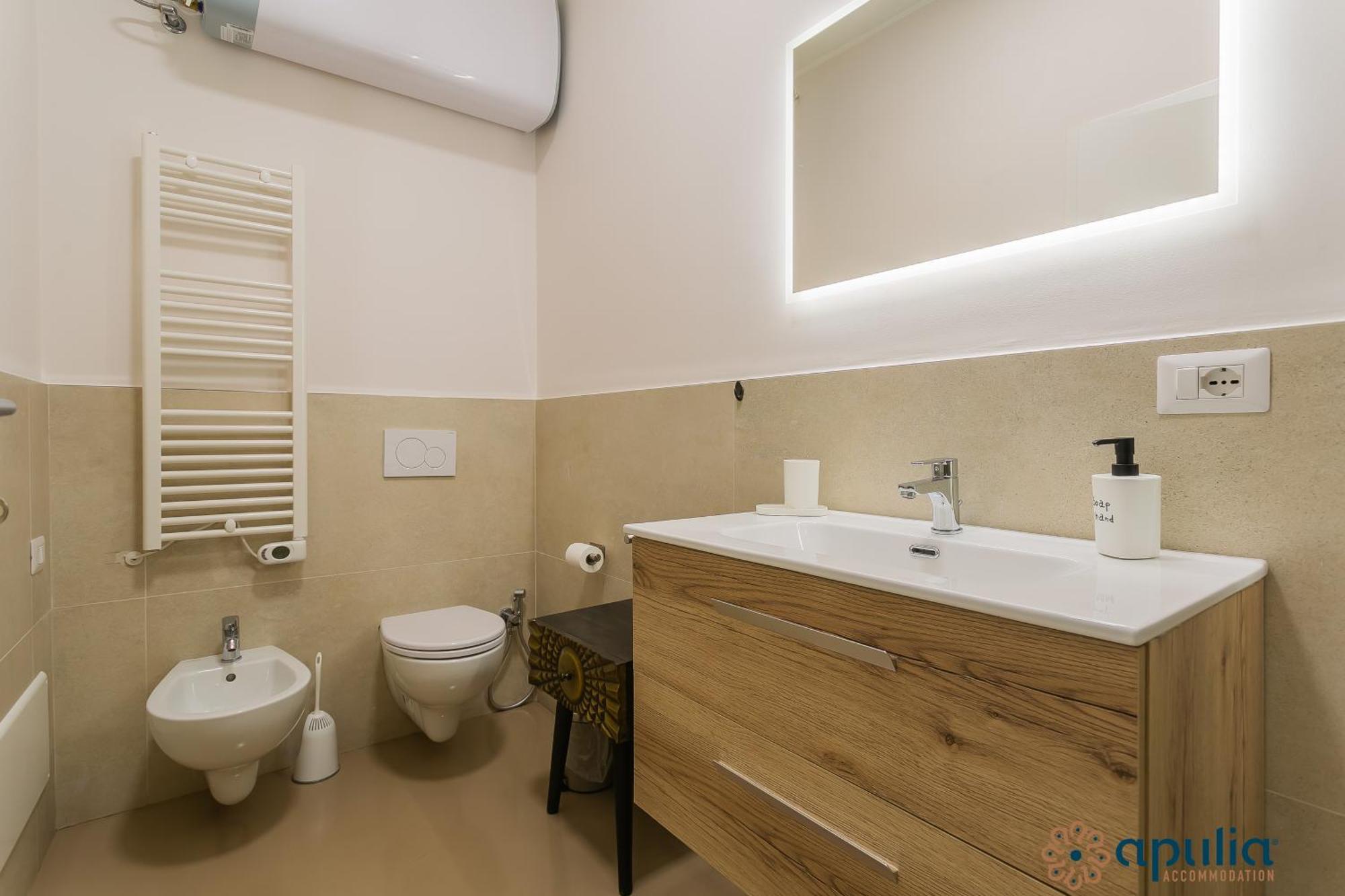 Crisanzio 80 Apartment Bari Bagian luar foto