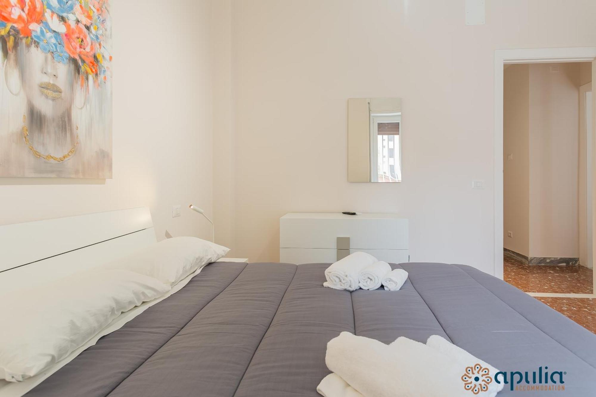 Crisanzio 80 Apartment Bari Bagian luar foto