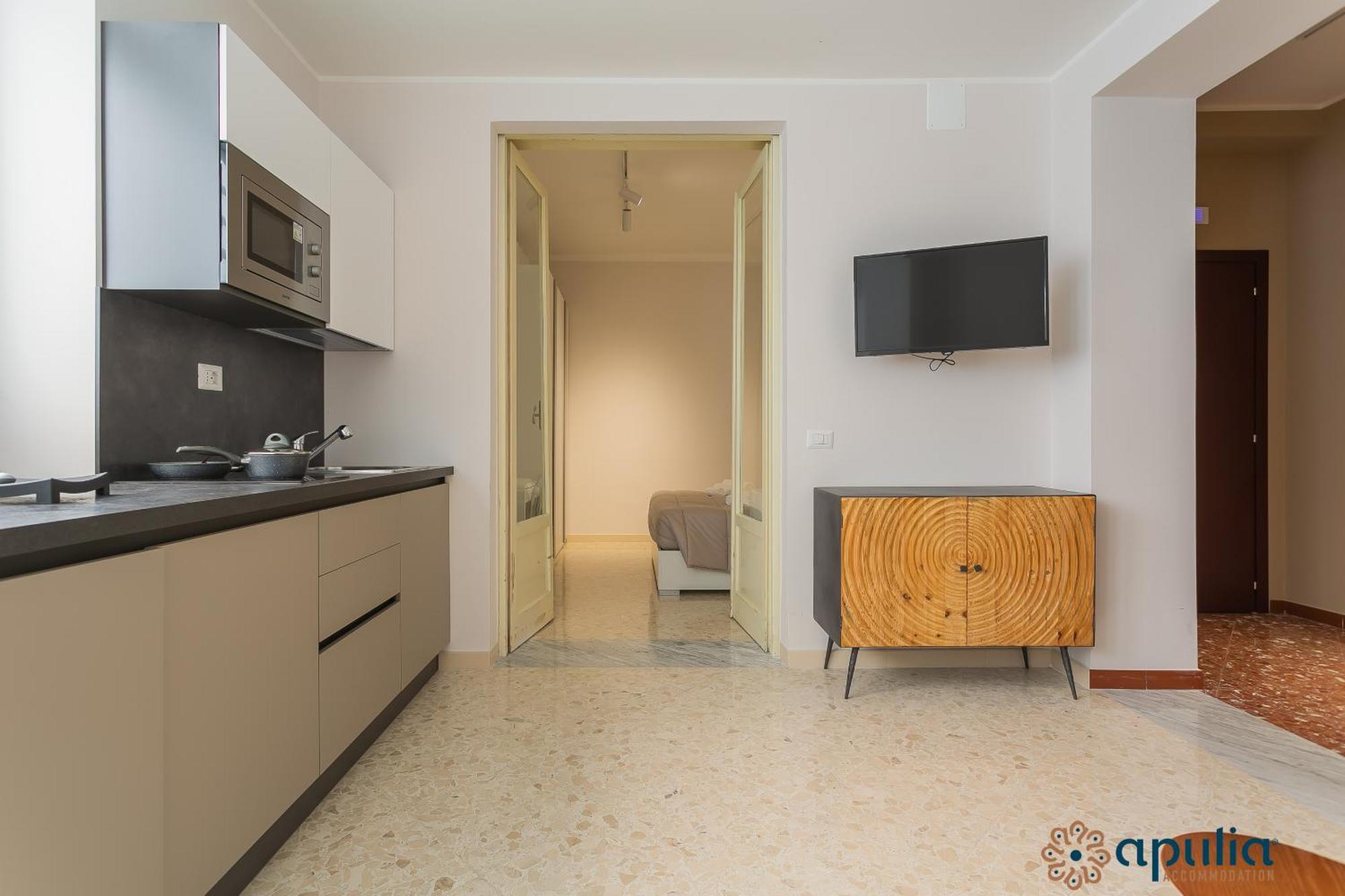 Crisanzio 80 Apartment Bari Bagian luar foto