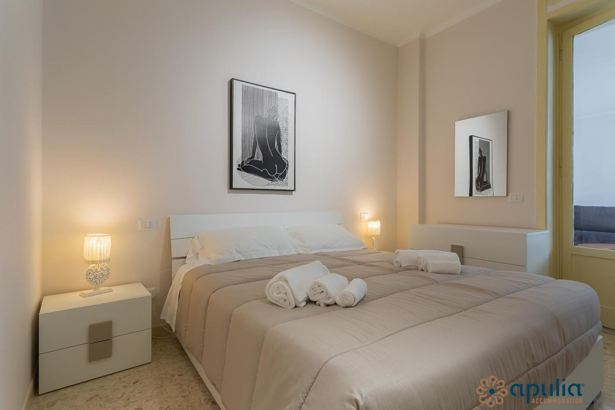 Crisanzio 80 Apartment Bari Bagian luar foto