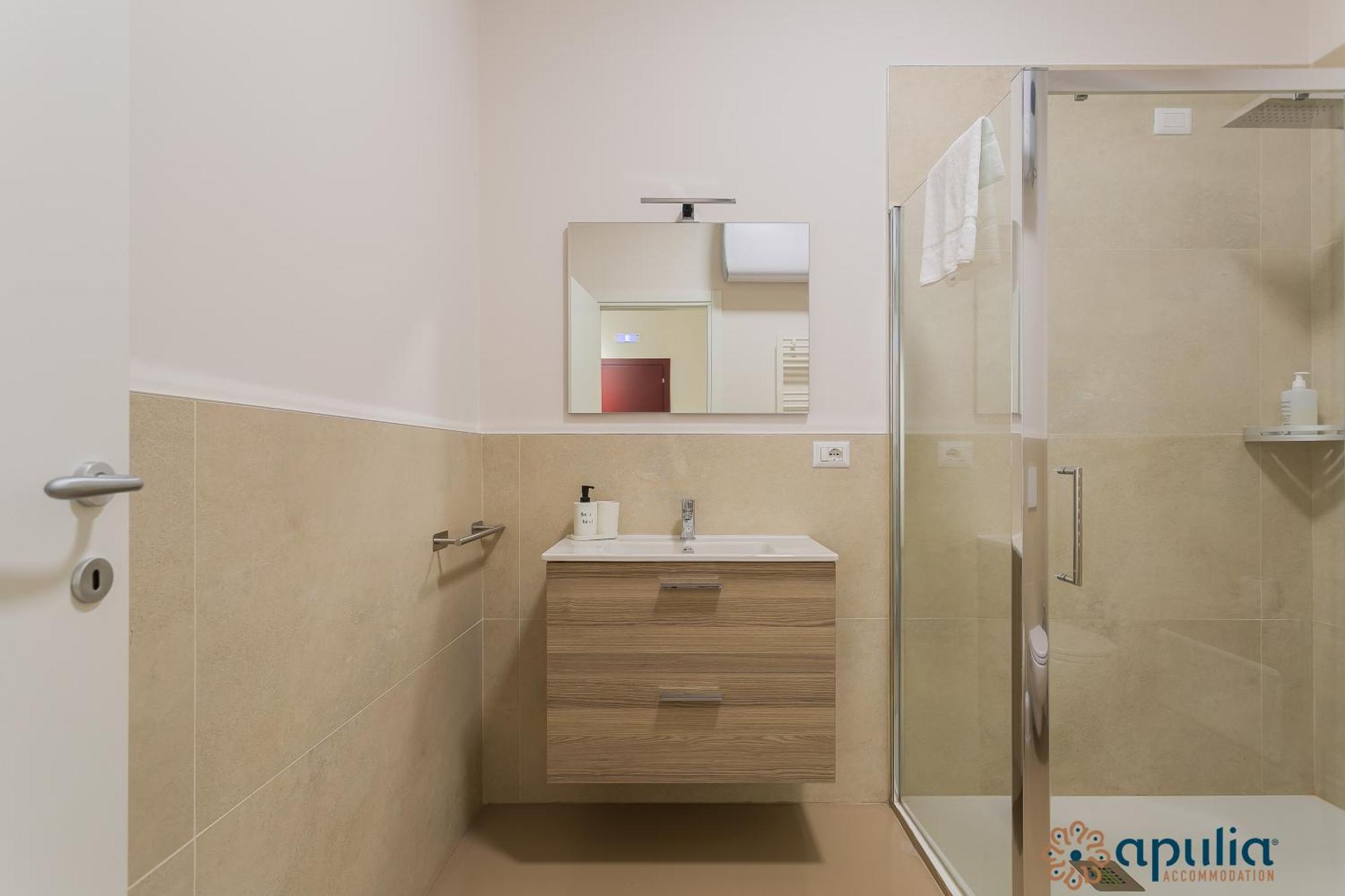 Crisanzio 80 Apartment Bari Bagian luar foto