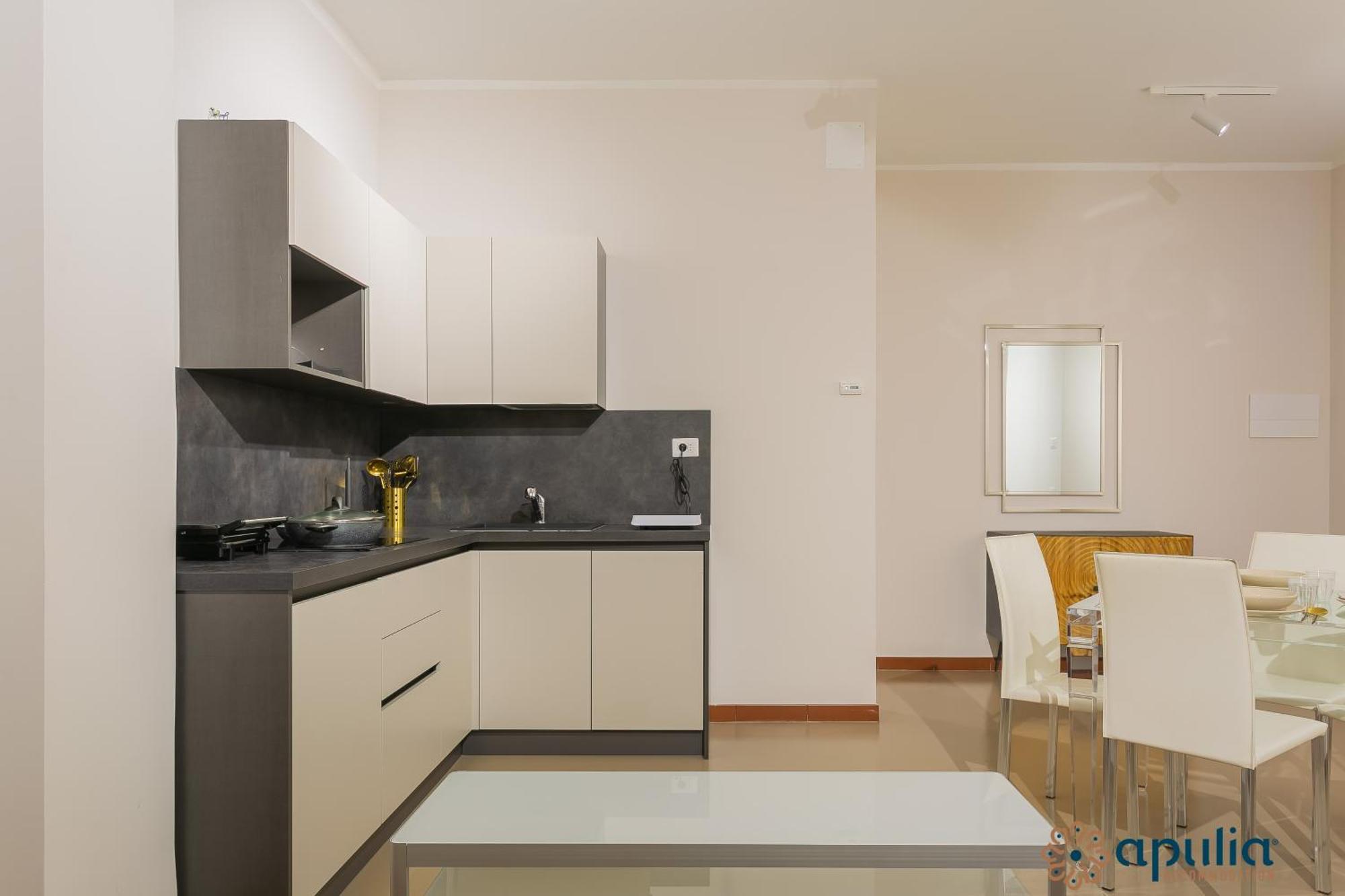 Crisanzio 80 Apartment Bari Bagian luar foto
