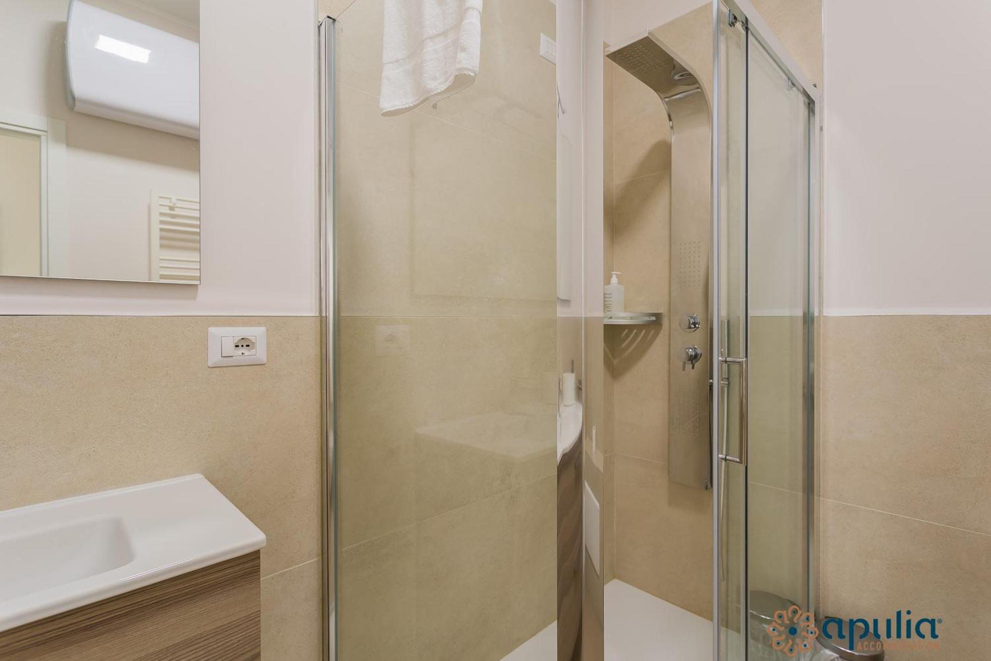 Crisanzio 80 Apartment Bari Bagian luar foto